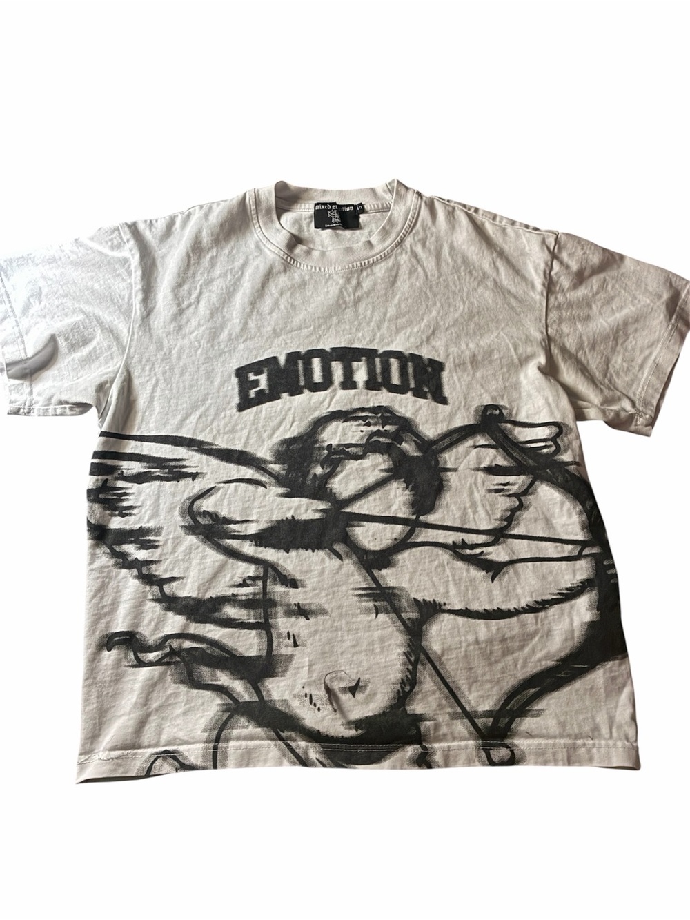 Mixed emotion White 'Emotion' Graphic Short-Sleeve Tee with Cherub Print